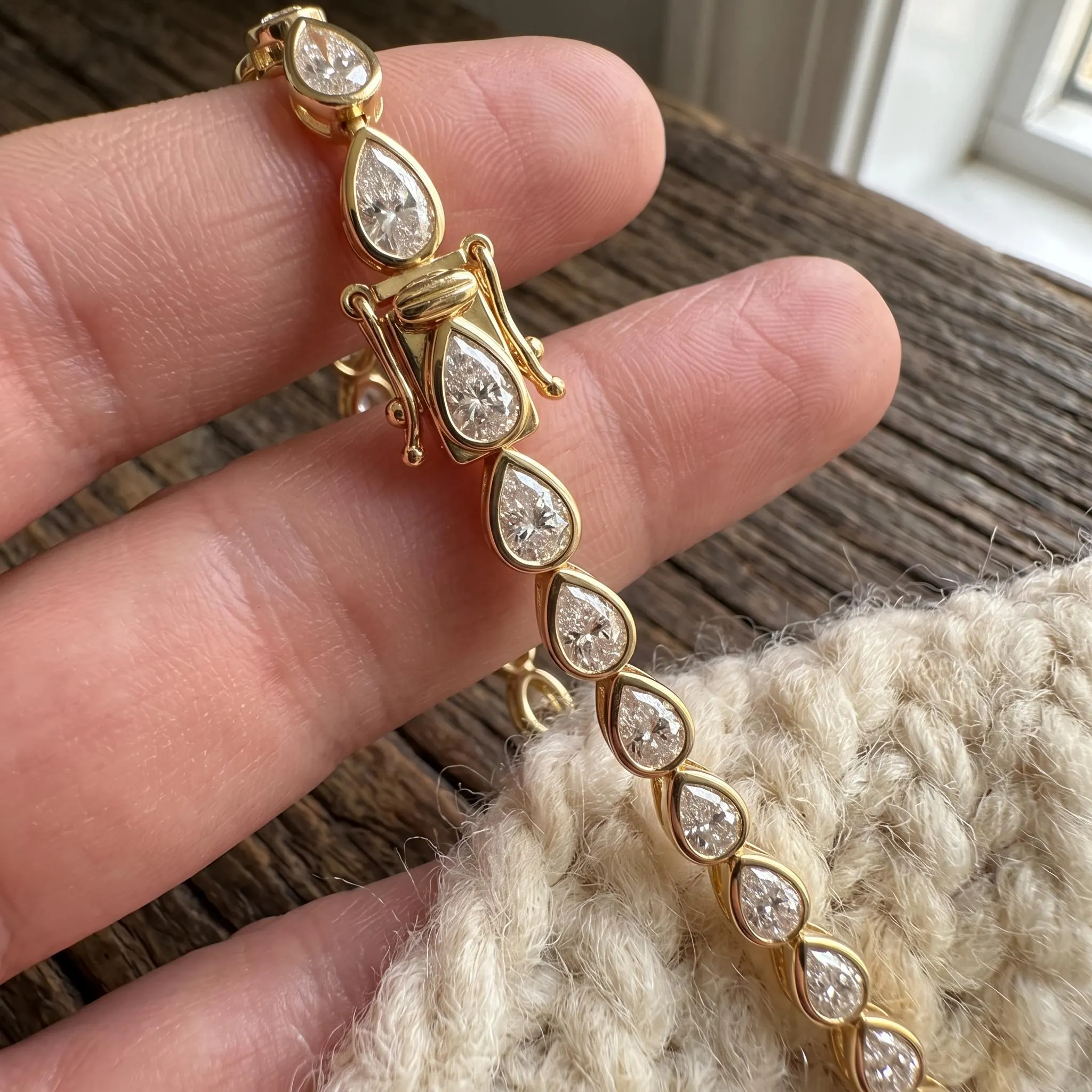 Pear Lab-Grown Diamond Bezel Tennis Bracelet in 14K Solid Gold