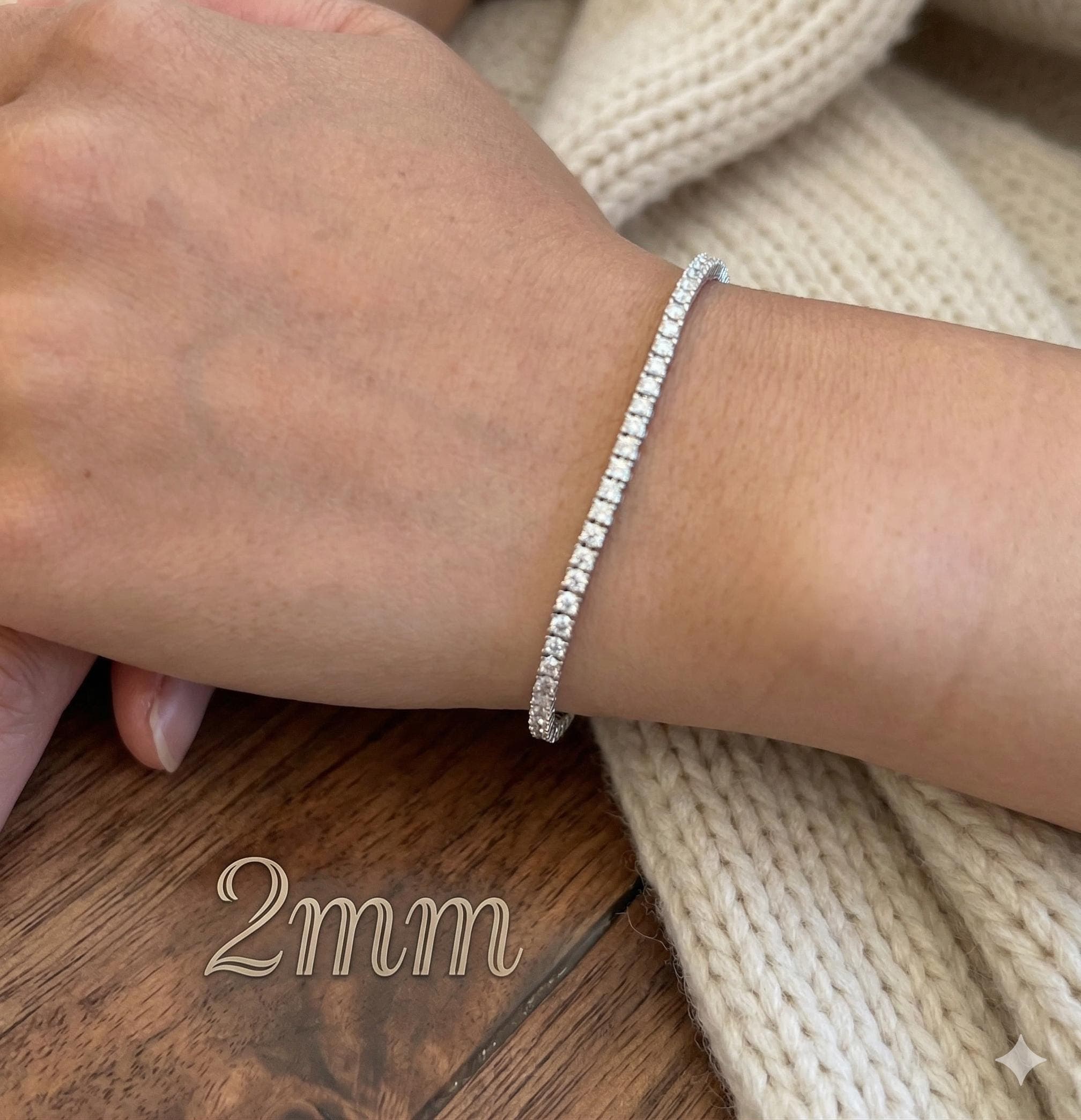 Round Brilliant Moissanite Tennis Bracelet in Sterling Silver