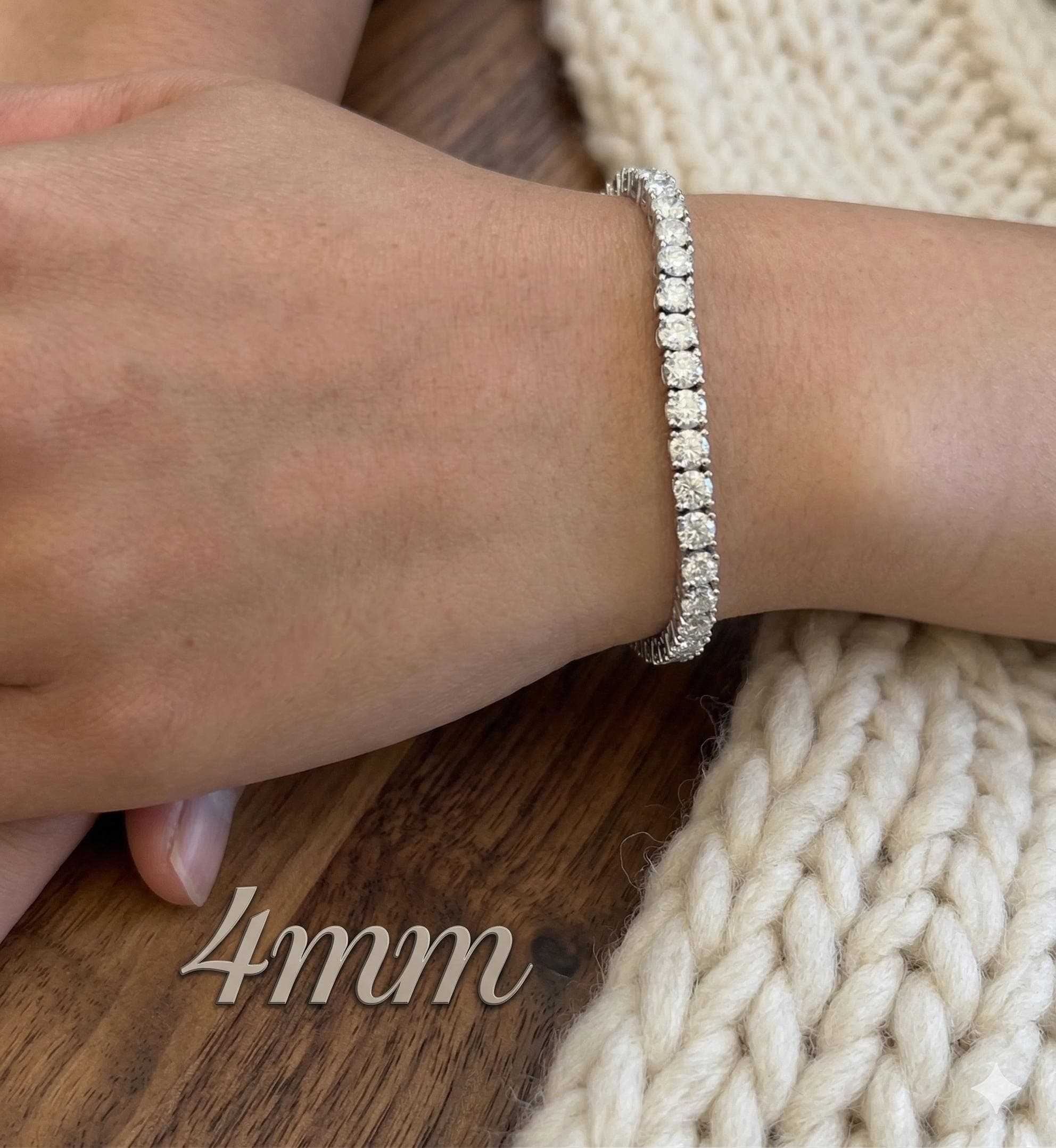 Round Brilliant Moissanite Tennis Bracelet in Sterling Silver 4