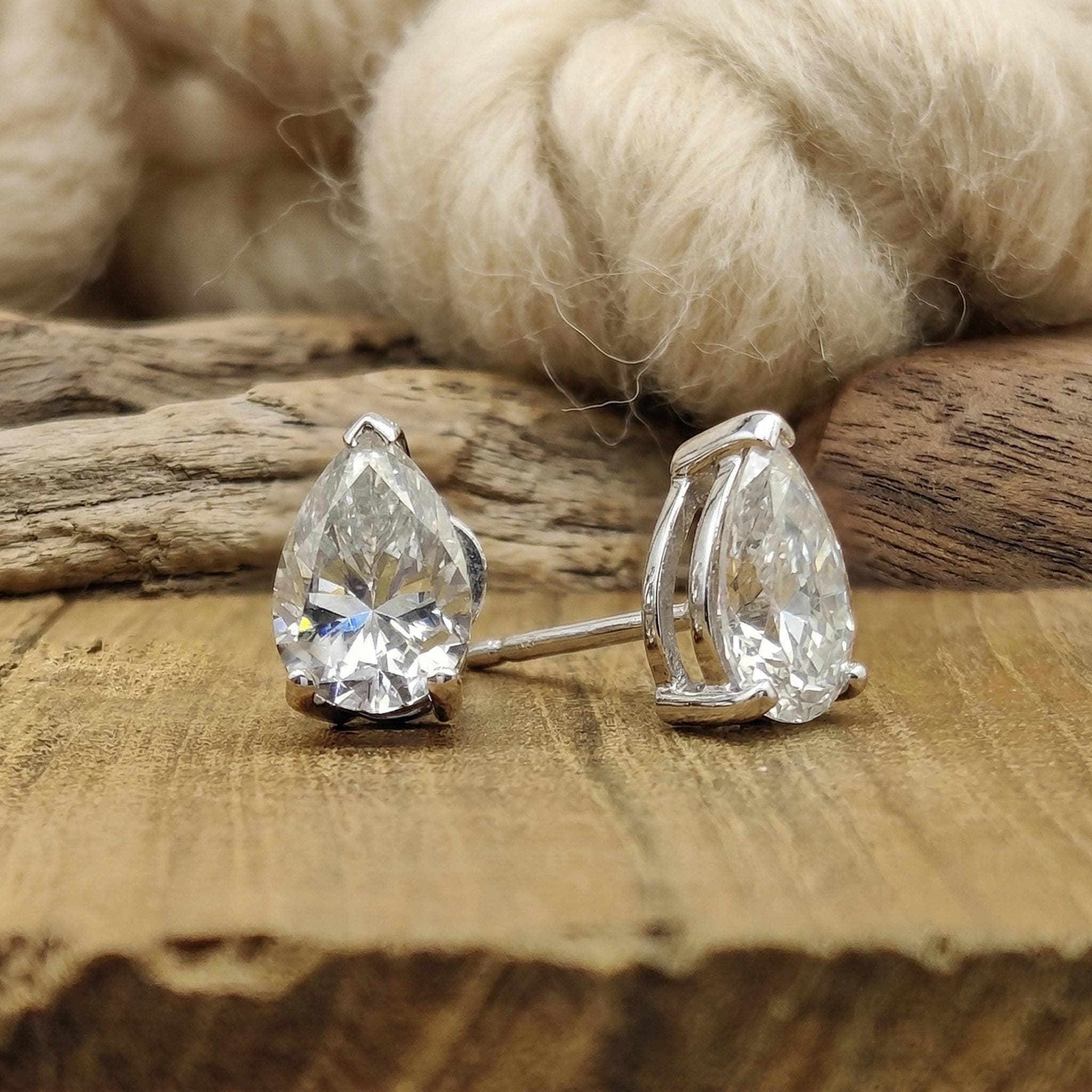 4ct Pear Lab-Grown Diamond Stud Earrings in 14K Solid Gold 8